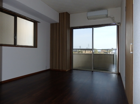 コーポ芝中　302号