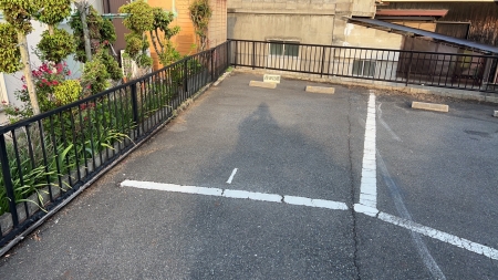 則貞江里駐車場