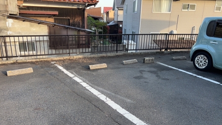則貞江里駐車場