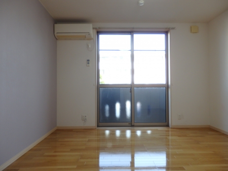 メゾン・アンソレイユ　107号室