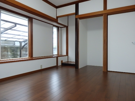 山田邸