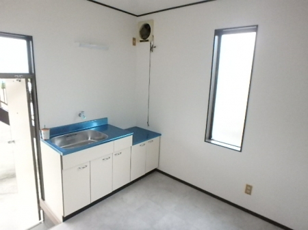 恩田ハイツ　101号室