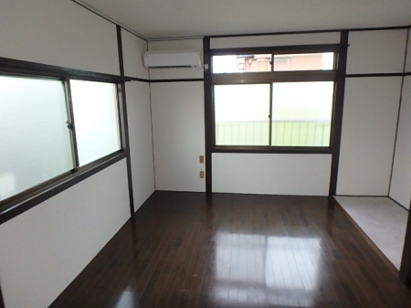 恩田ハイツ　101号室