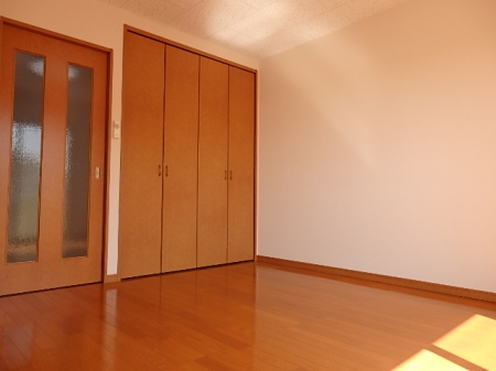 メゾンソレイユB