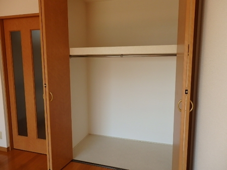 メゾンソレイユB