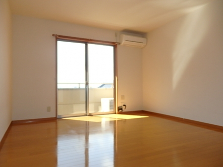 メゾンソレイユC