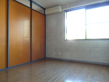 クレストール西小串